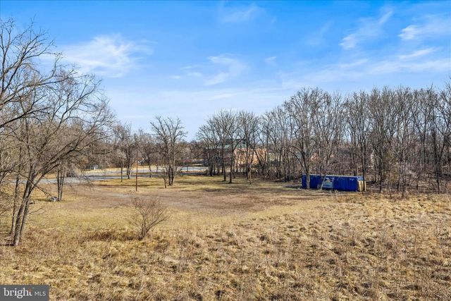 BALTIMORE & BOSTON ST, Martinsburg, WV 25401