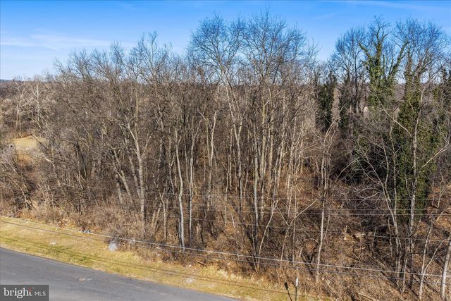 BALTIMORE & BOSTON ST, Martinsburg, WV 25401