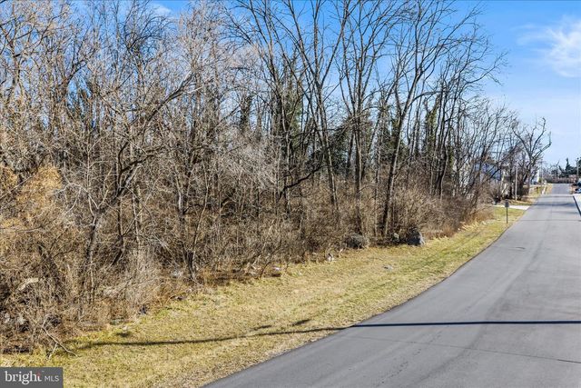 BALTIMORE & BOSTON ST, Martinsburg, WV 25401