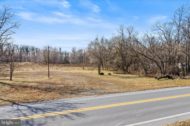 BALTIMORE & BOSTON ST, Martinsburg, WV 25401