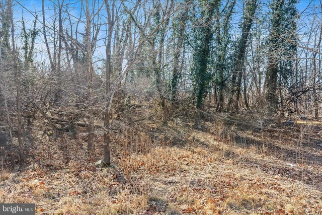 BALTIMORE & BOSTON ST, Martinsburg, WV 25401