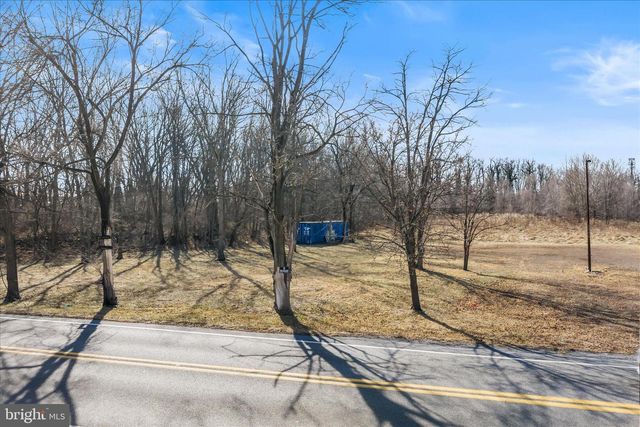 BALTIMORE & BOSTON ST, Martinsburg, WV 25401