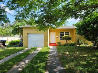 1929 NE 176th St, North Miami Beach, FL 33162