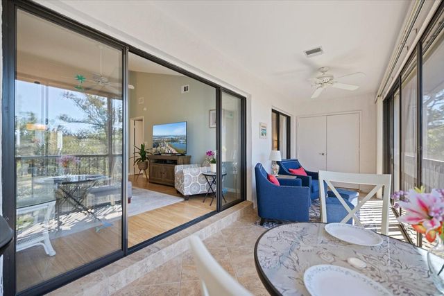 806 BIRD BAY WAY 308, Venice, FL 34285