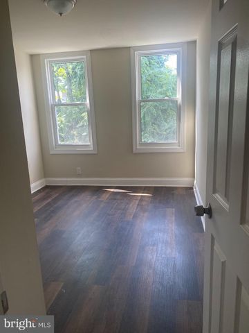 2720 PARKWOOD AVE, Baltimore, MD 21217