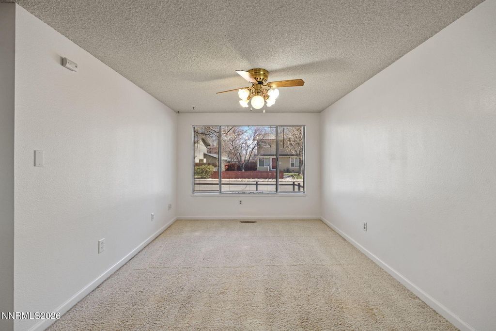 Image 20 of property listing at 2557 Janelle Drive, Sparks, NV 89431