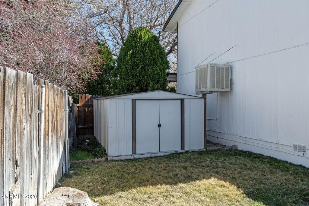 Image 31 of property listing at 2557 Janelle Drive, Sparks, NV 89431