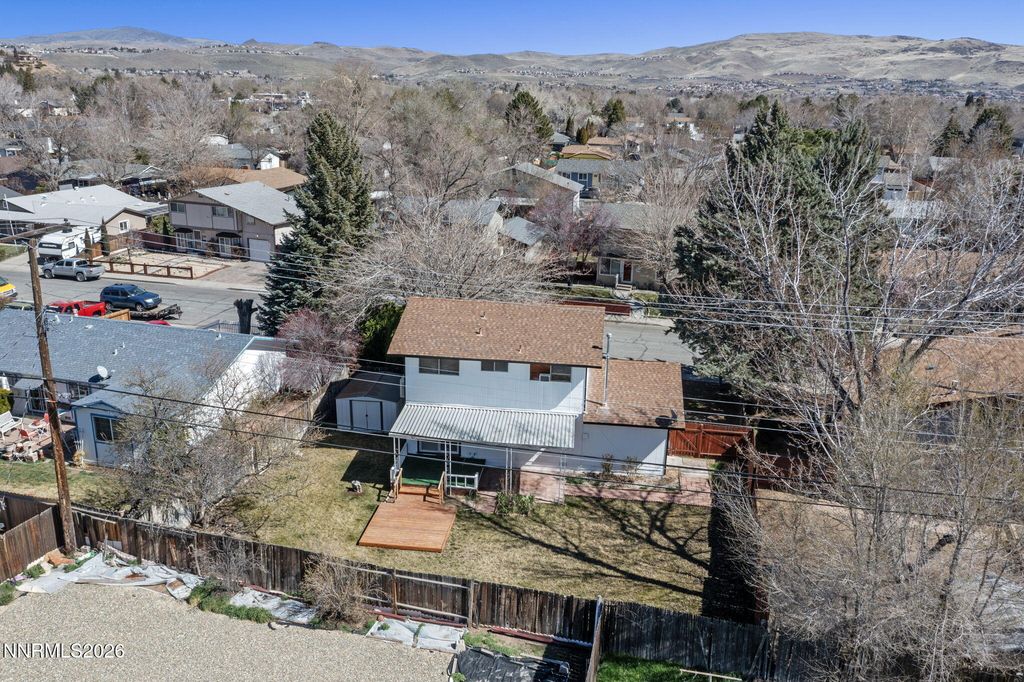 Image 34 of property listing at 2557 Janelle Drive, Sparks, NV 89431