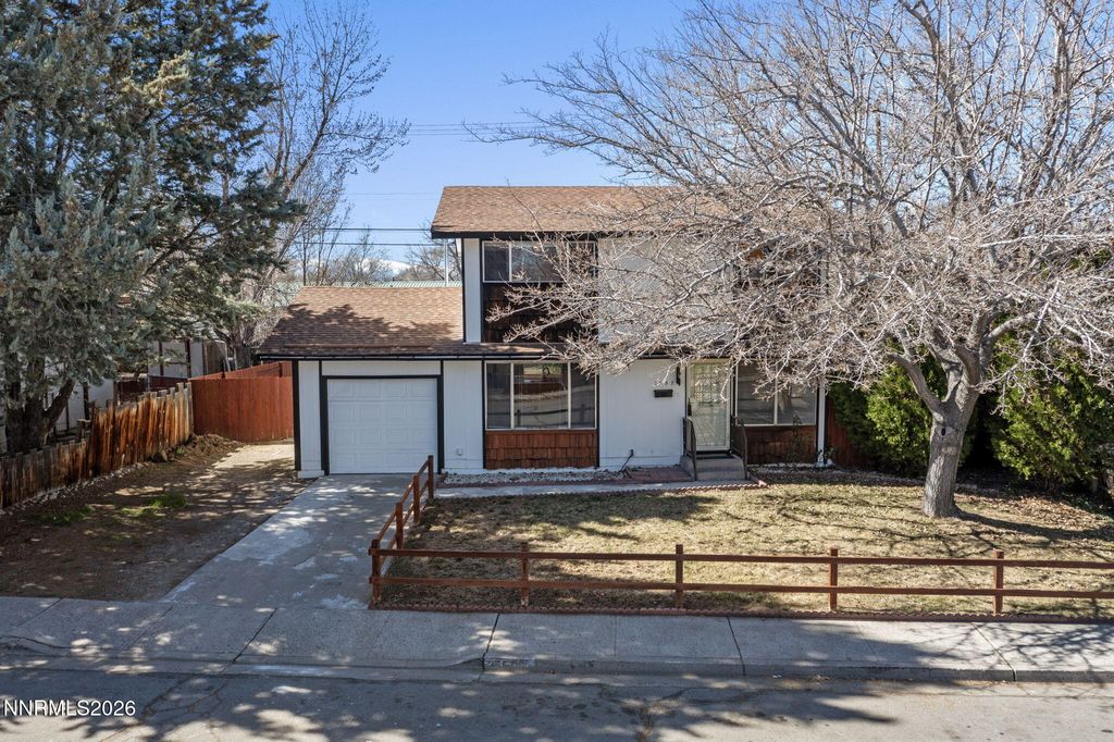 Image 37 of property listing at 2557 Janelle Drive, Sparks, NV 89431