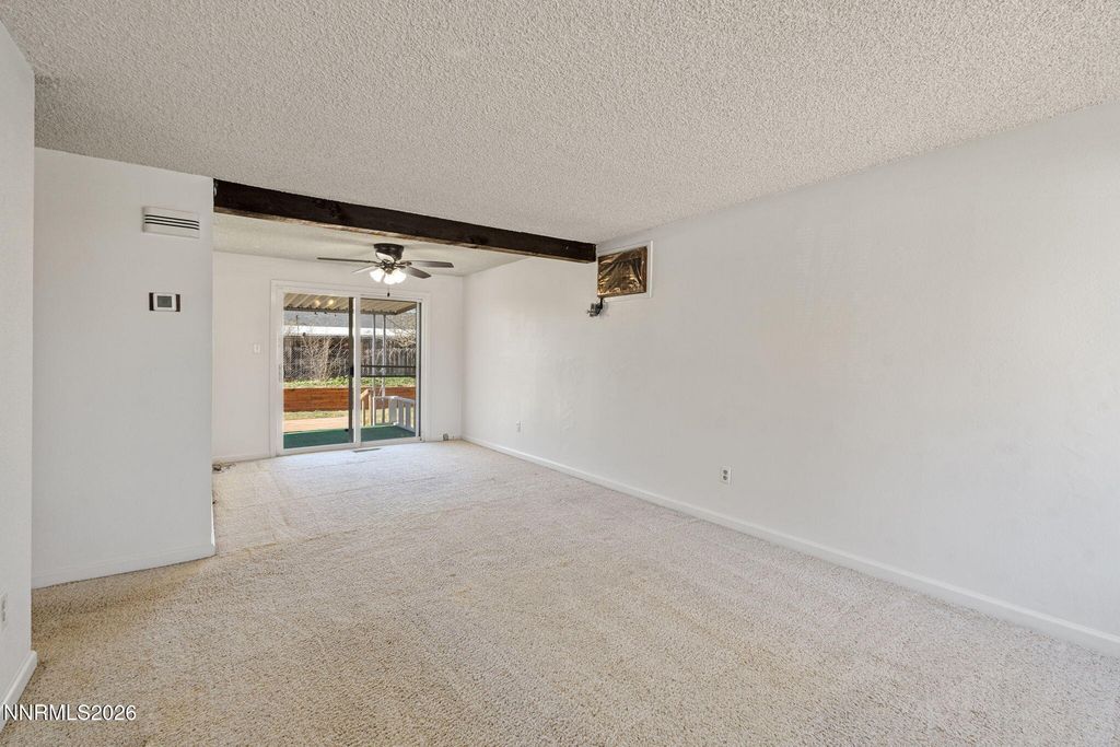 Image 8 of property listing at 2557 Janelle Drive, Sparks, NV 89431