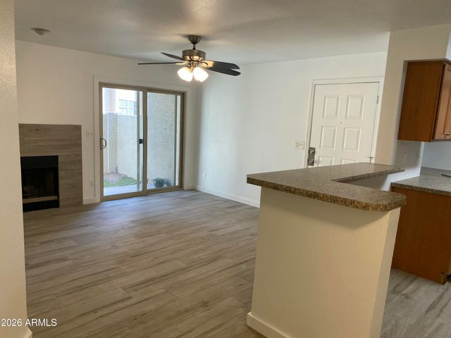 533 W GUADALUPE Road 1087, Mesa, AZ 85210