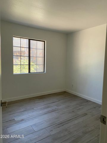 533 W GUADALUPE Road 1087, Mesa, AZ 85210