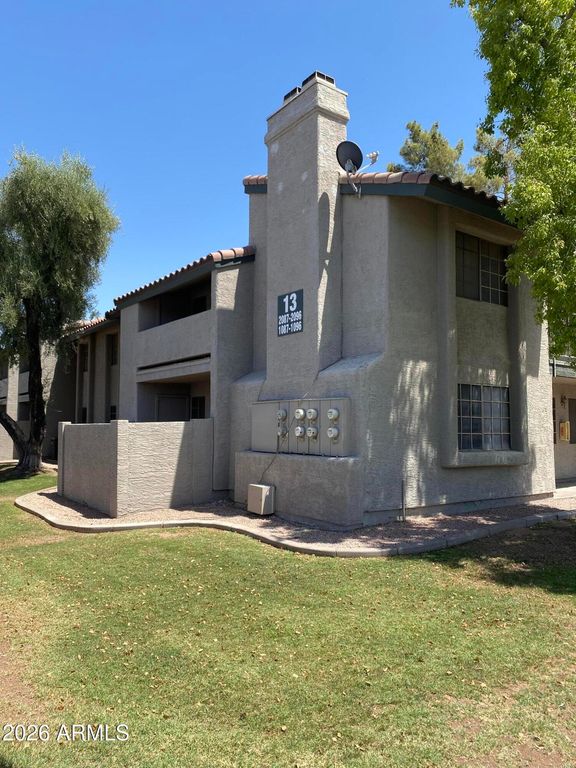 533 W GUADALUPE Road 1087, Mesa, AZ 85210