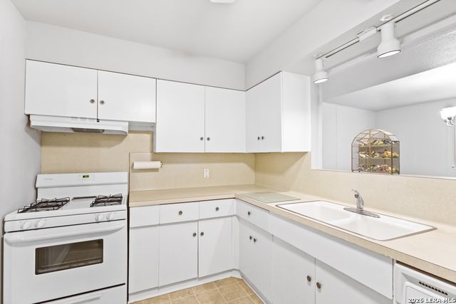 558 Cicero, San Antonio, TX 78218