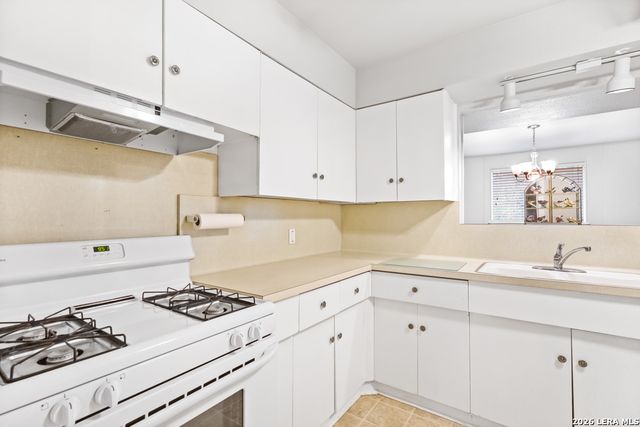 558 Cicero, San Antonio, TX 78218