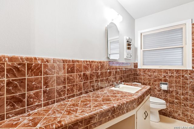 558 Cicero, San Antonio, TX 78218