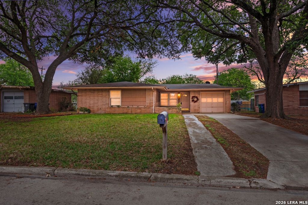 558 Cicero, San Antonio, TX 78218