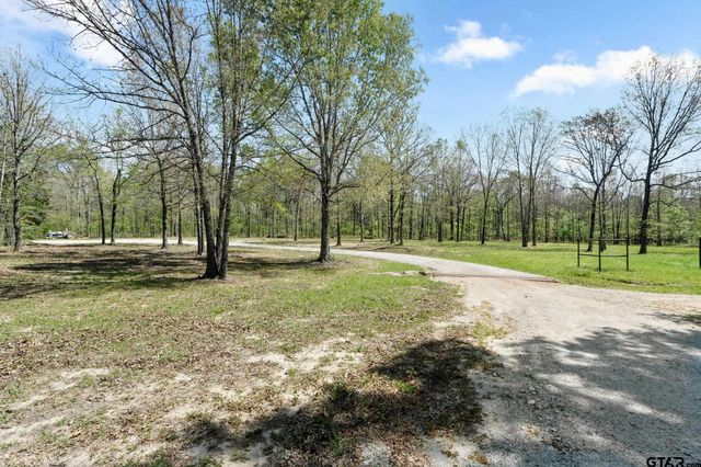 6256 County Road 1915, Mount Pleasant, TX 75455