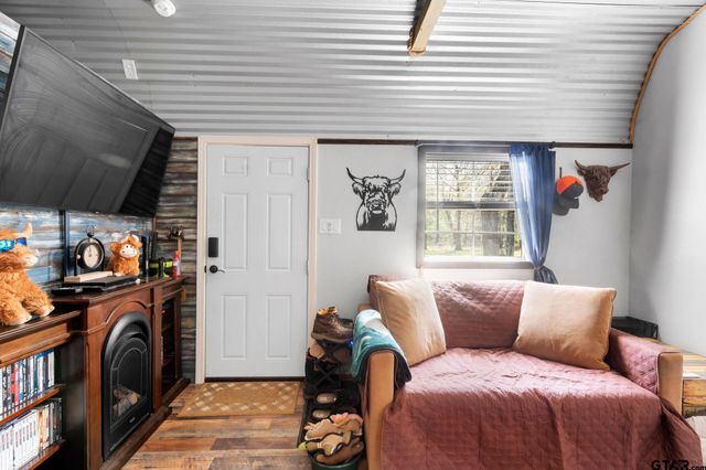 6256 County Road 1915, Mount Pleasant, TX 75455