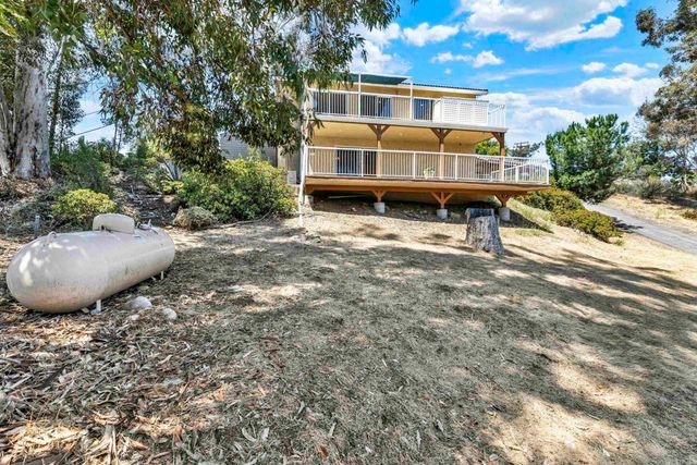 11941 Rocoso Road, Lakeside, CA 92040