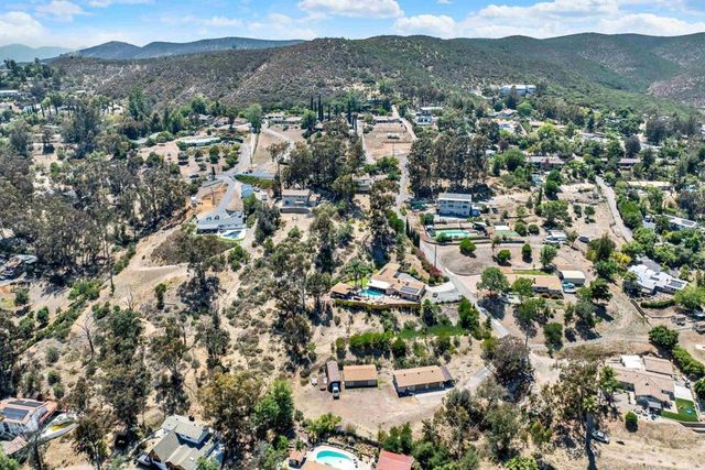 11941 Rocoso Road, Lakeside, CA 92040