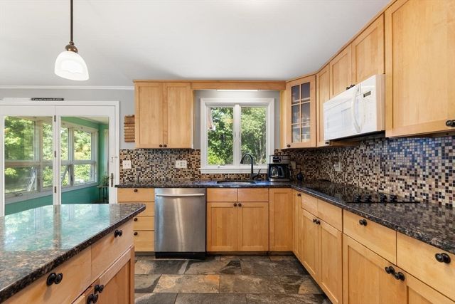 5 Paradise Road, Beverly, MA 01915