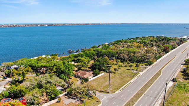 1435 Rose Court, Melbourne, FL 32935