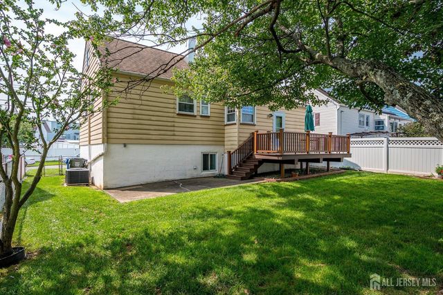 51 Federal Street, Menlo Park Terrace, NJ 08840