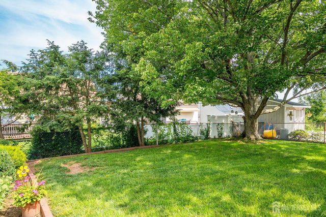 51 Federal Street, Menlo Park Terrace, NJ 08840