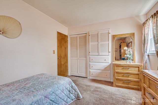 51 Federal Street, Menlo Park Terrace, NJ 08840
