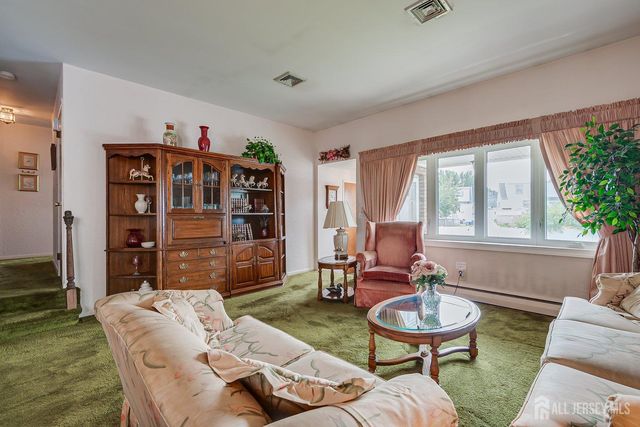 51 Federal Street, Menlo Park Terrace, NJ 08840