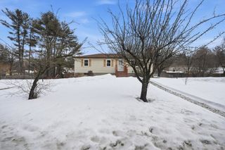 12 Laro Rd, Westfield, MA 01085