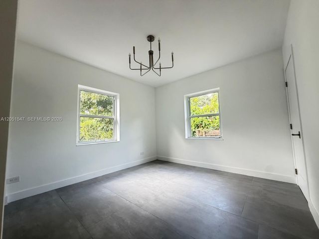 859 NE 115th St, Biscayne Park, FL 33161