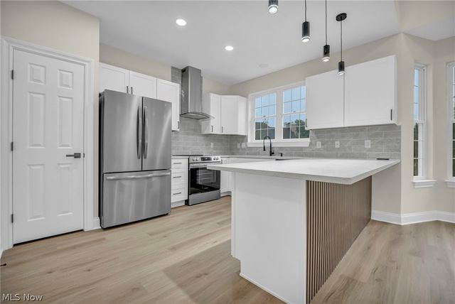 26736 Rue Saint-Ann Court, Warrensville Heights, OH 44128