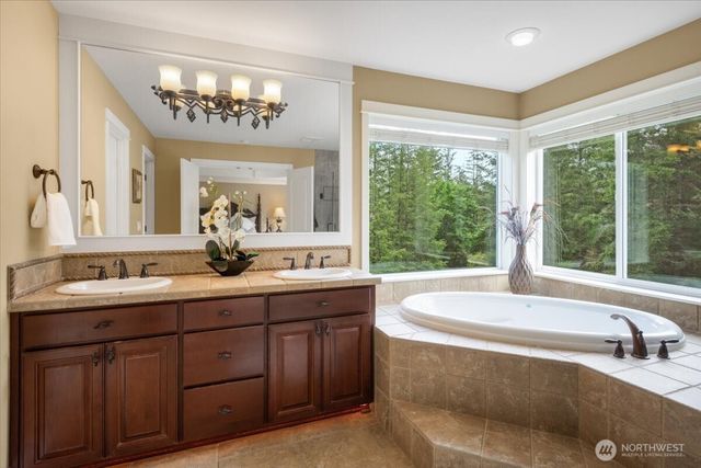 31045 219th Way SE, Black Diamond, WA 98010