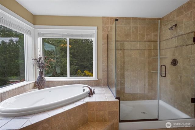 31045 219th Way SE, Black Diamond, WA 98010
