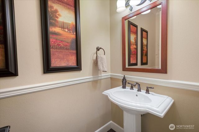 31045 219th Way SE, Black Diamond, WA 98010
