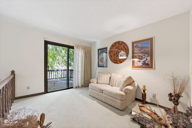 8002 N Lakeview Drive, Unionville, IN 47468