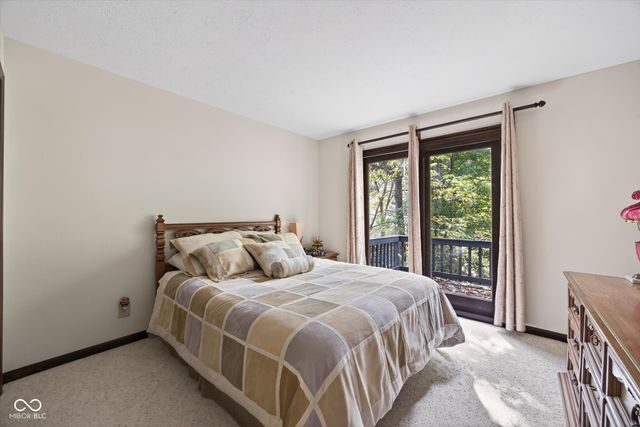 8002 N Lakeview Drive, Unionville, IN 47468