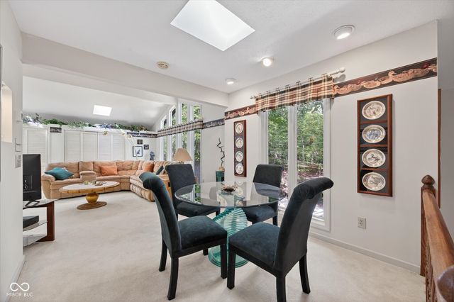 8002 N Lakeview Drive, Unionville, IN 47468