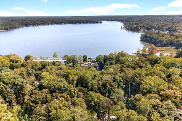 8002 N Lakeview Drive, Unionville, IN 47468