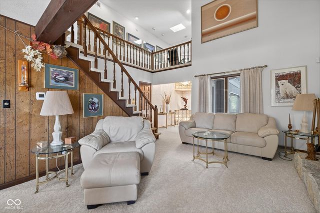 8002 N Lakeview Drive, Unionville, IN 47468