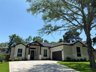 41 Monterrey Court, Montgomery, TX 77356