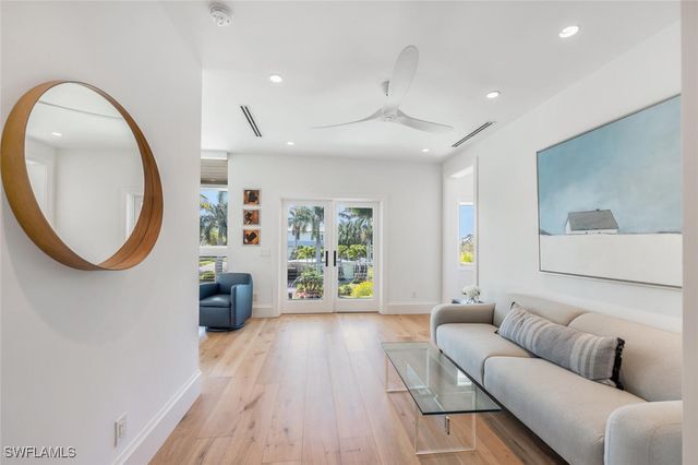 783 11th AVE S, Naples, FL 34102