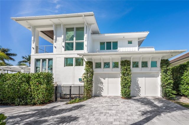 783 11th AVE S, Naples, FL 34102