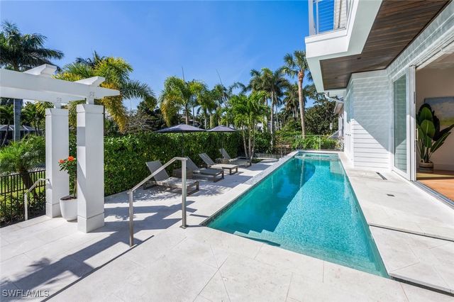 783 11th AVE S, Naples, FL 34102