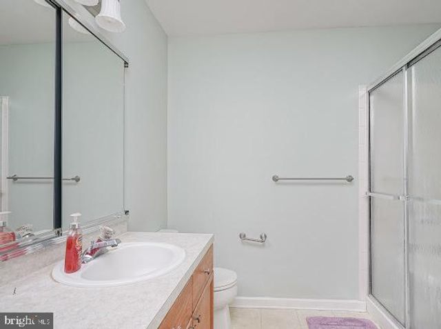 9 ASHLAND AVE, Sicklerville, NJ 08081