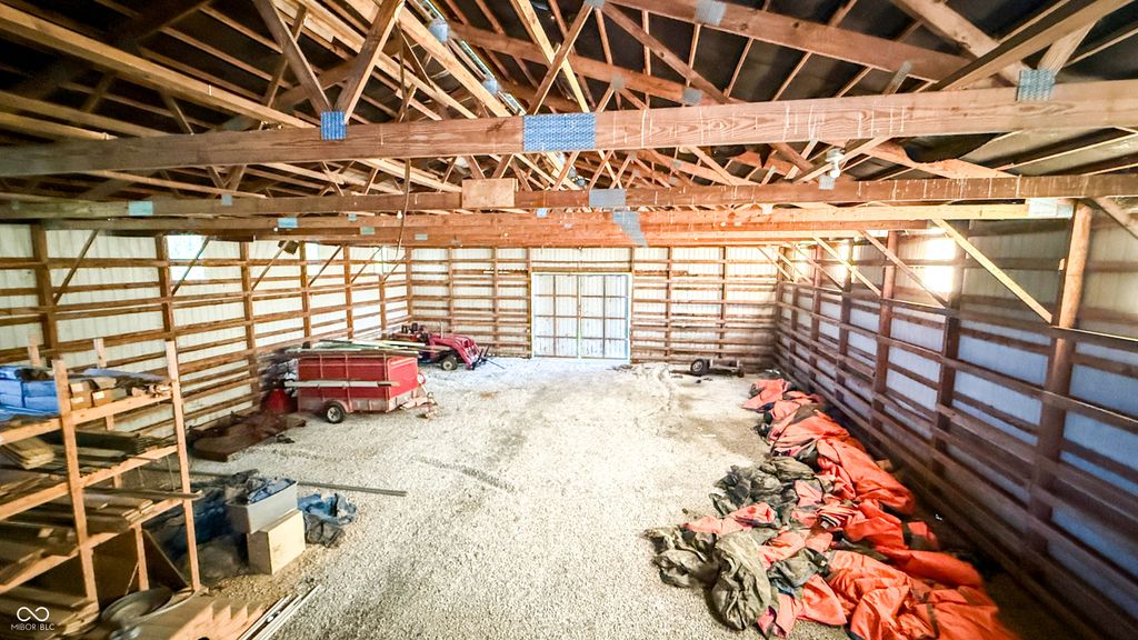 2297 W Popcorn Road