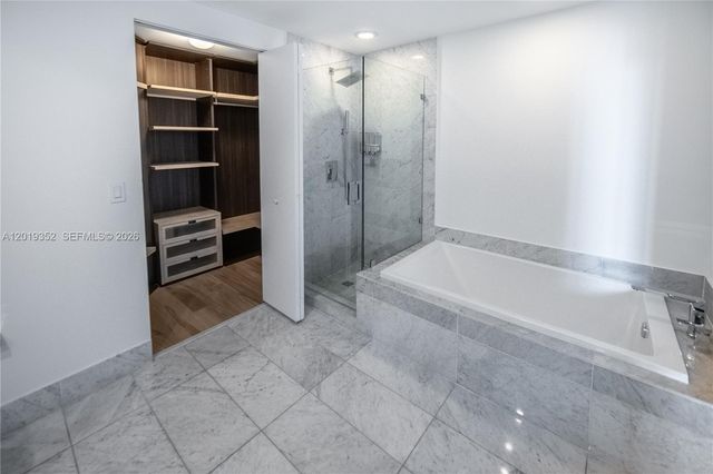 801 S Miami Ave 3905, Miami, FL 33130