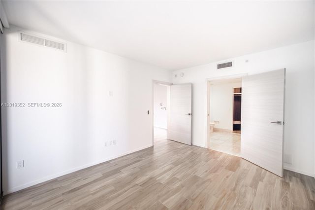 801 S Miami Ave 3905, Miami, FL 33130